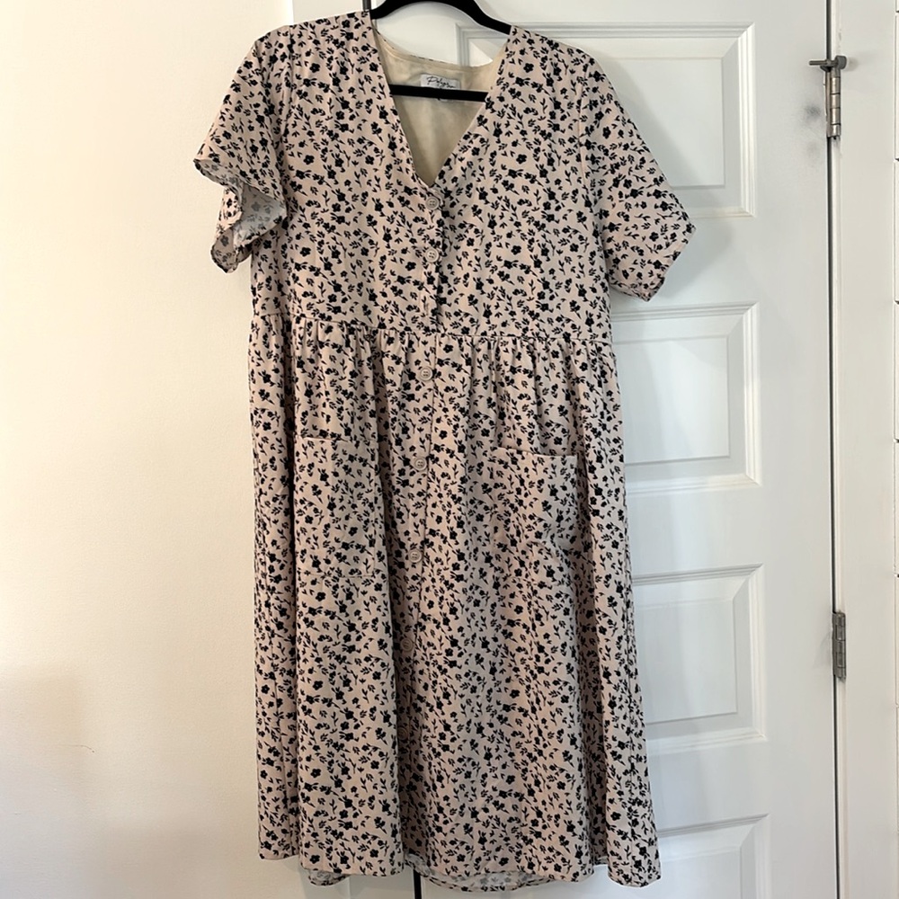 Floral midi dress with functional buttons. Nursing friendly!